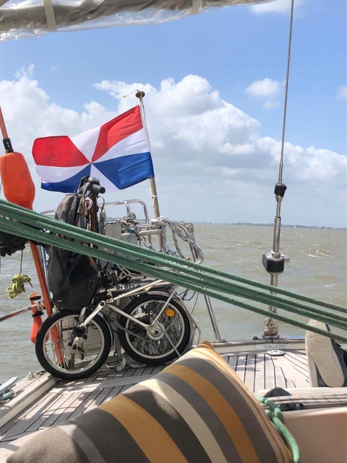 From September Lyra On The Go To Suriname Till 1 April 2026 Joint Captain Casey Medemblik Luaran gambar