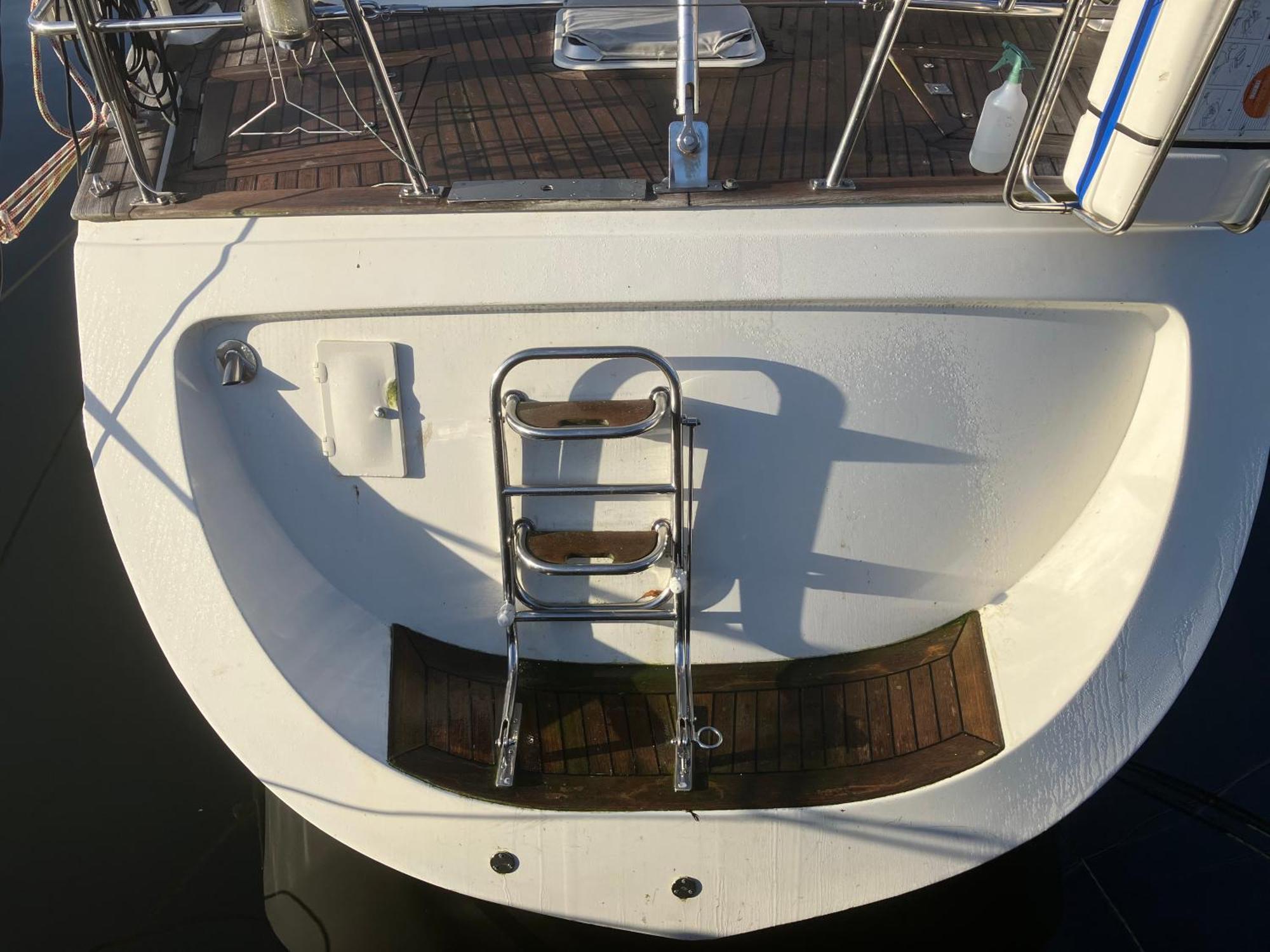 From September Lyra On The Go To Suriname Till 1 April 2026 Joint Captain Casey Medemblik Luaran gambar